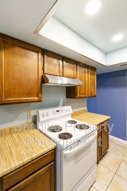 Foto del edificio - 629 N Mesa Dr