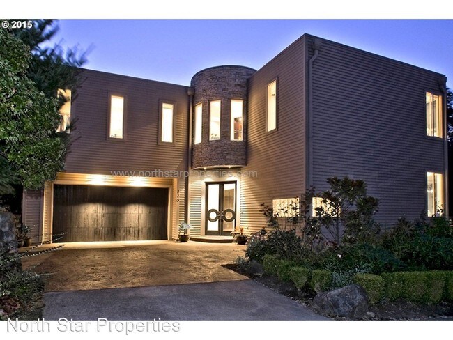 Building Photo - 226 SW Florida St