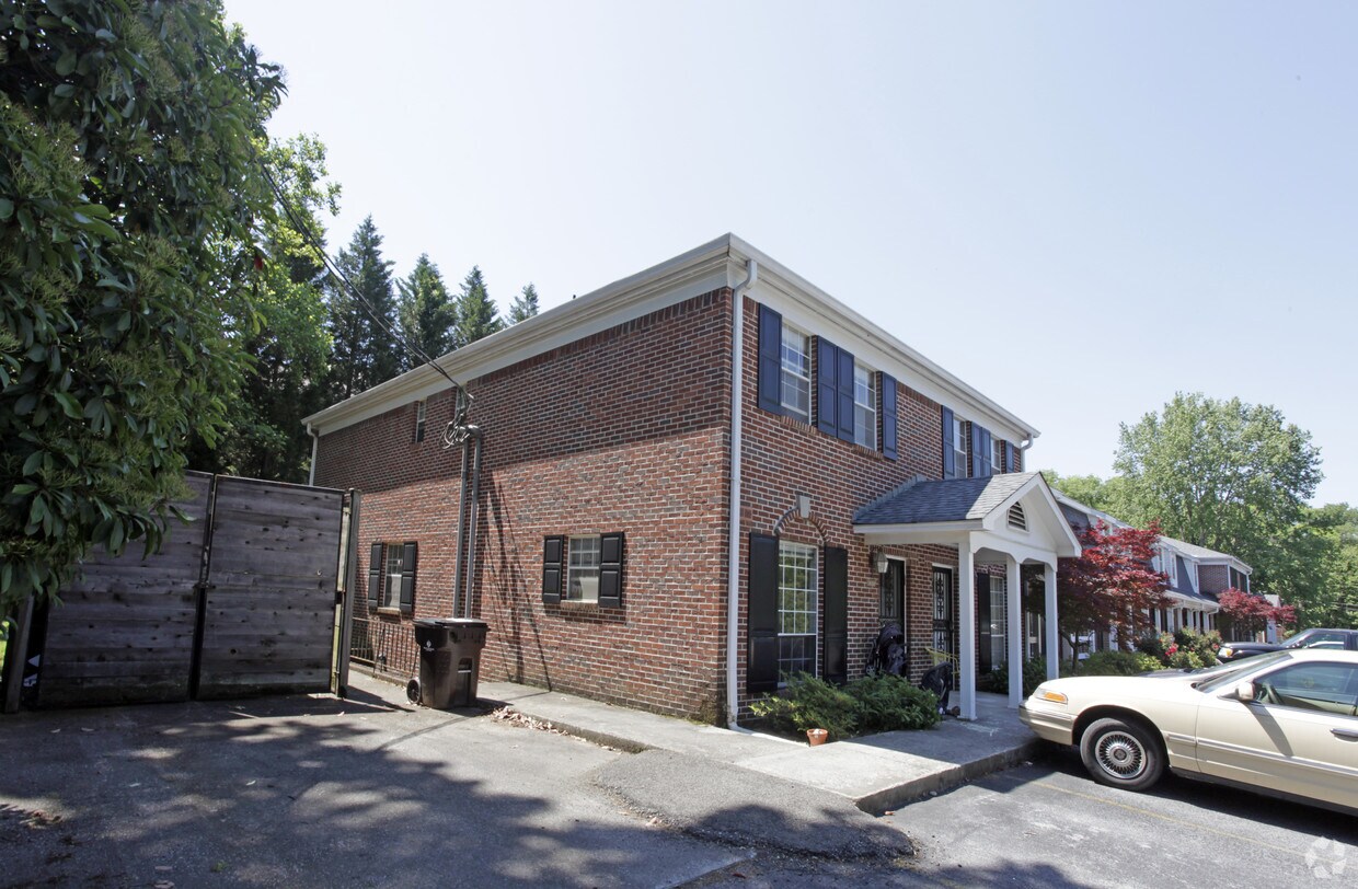 Foto del edificio - 3638-3858 Taliluna Ave