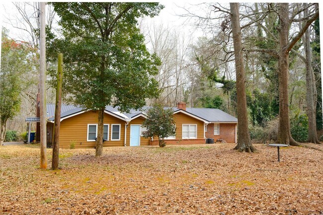 Building Photo - 1380 Ivywood Dr