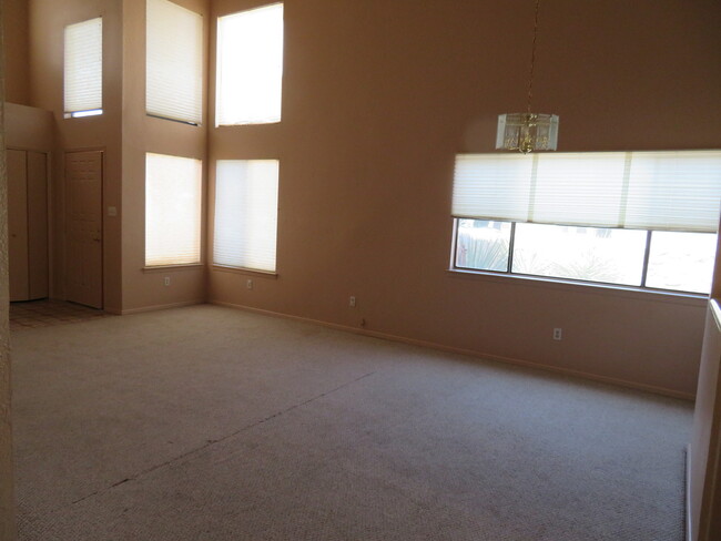 Foto del edificio - Clean 2 Bedroom 2 Bath Home