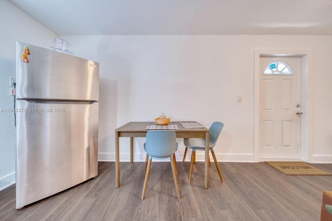 Foto del edificio - 2741 SW 67th Ave