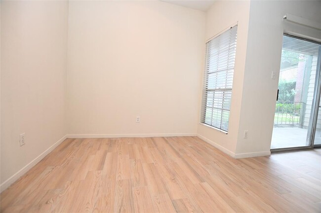 Building Photo - 6500 Harbor Town Dr