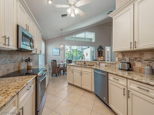 Building Photo - 8928 Ventura Way