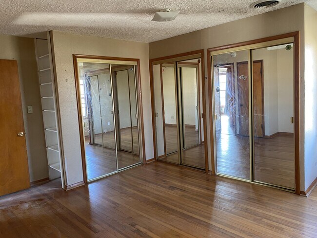 Foto del edificio - 4345 SE 16th St