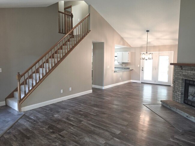 Foto del edificio - 325 Westbrook Dr