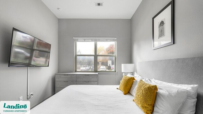 Foto del edificio - 6107 E Riverside Dr