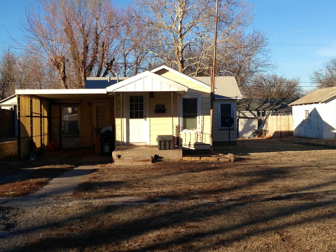 Primary Photo - 406 E 3rd St
