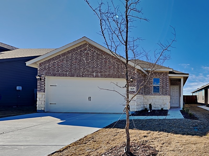 Foto principal - 1629 Briar Hunt Dr