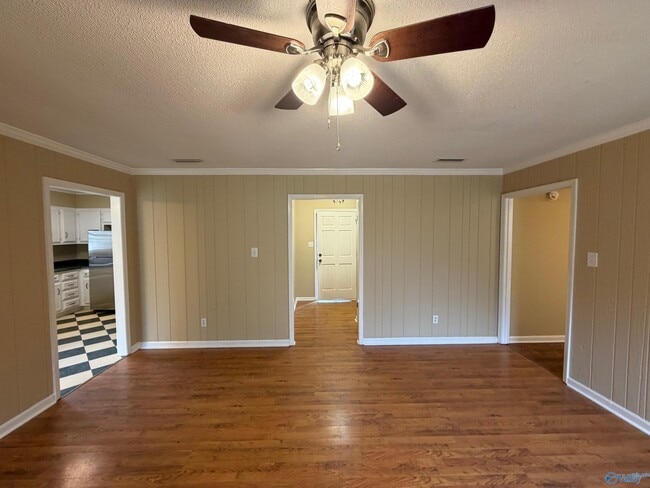 Building Photo - 1416 Modaus Rd SW