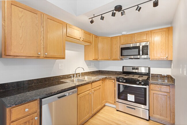 Foto del edificio - 2451 W Howard St