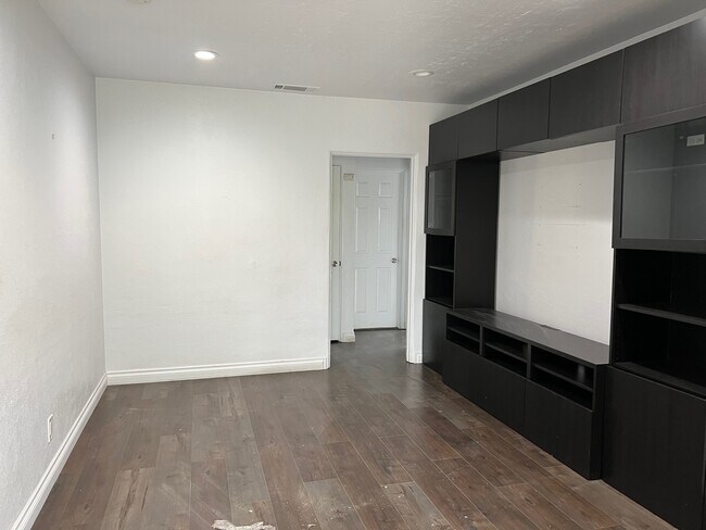 Foto del edificio - 925 N Lincoln St