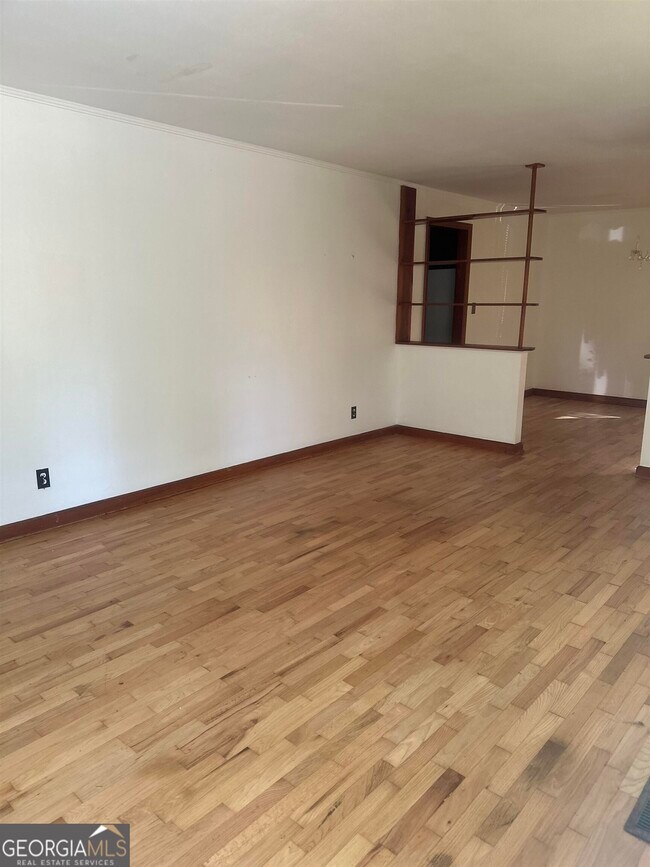 Building Photo - 3457 Shenandoah Dr