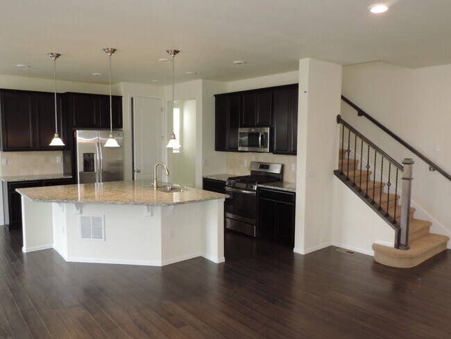 Foto del edificio - Sierra Ridge 4 Bedroom Home (Available Imm...