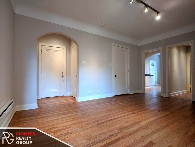 Foto del edificio - 2315 N Rockwell St