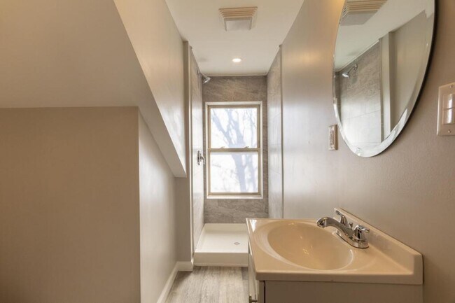 Foto del edificio - 439 Chestnut St
