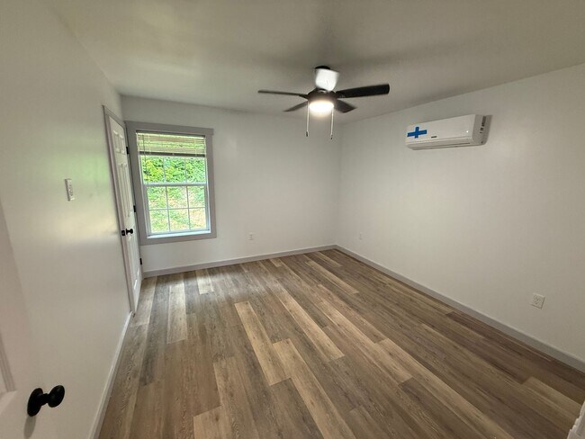 Foto del edificio - 111 A Camryns Way