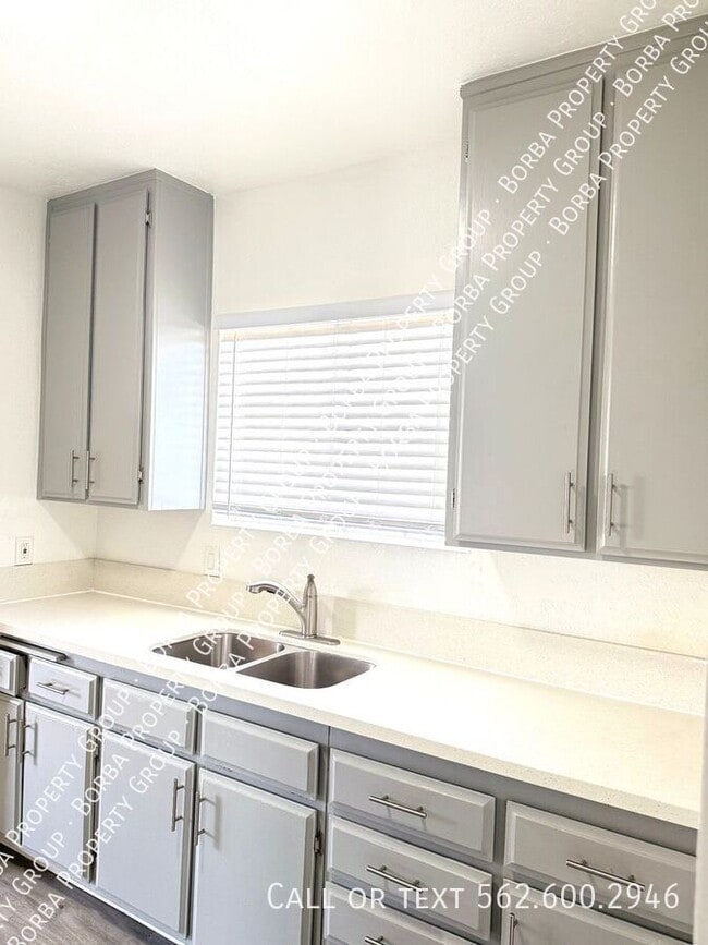 Foto del edificio - 254 W 11th St