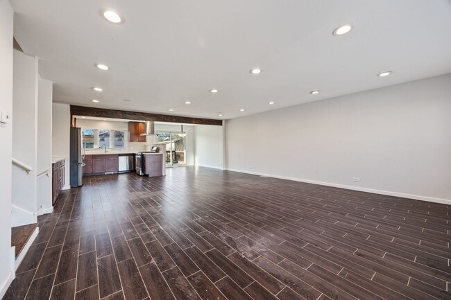Building Photo - 1315 Prince Dr