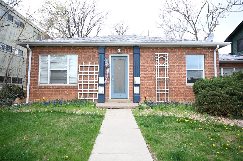 Primary Photo - 851 20th St