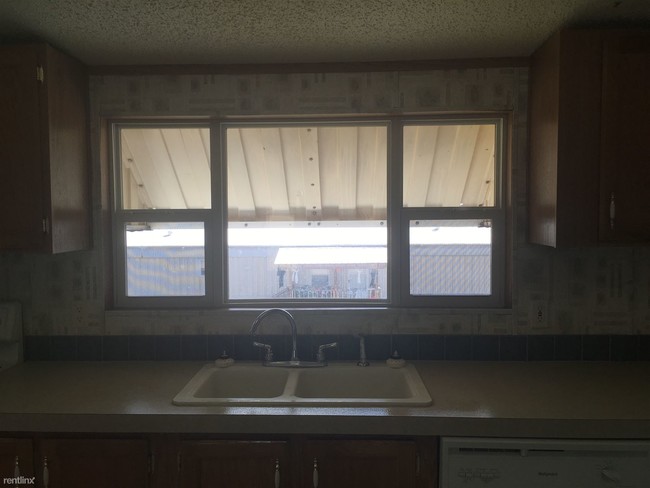 Building Photo - 3 br, 2 bath Mobile Home - 122 James Way
