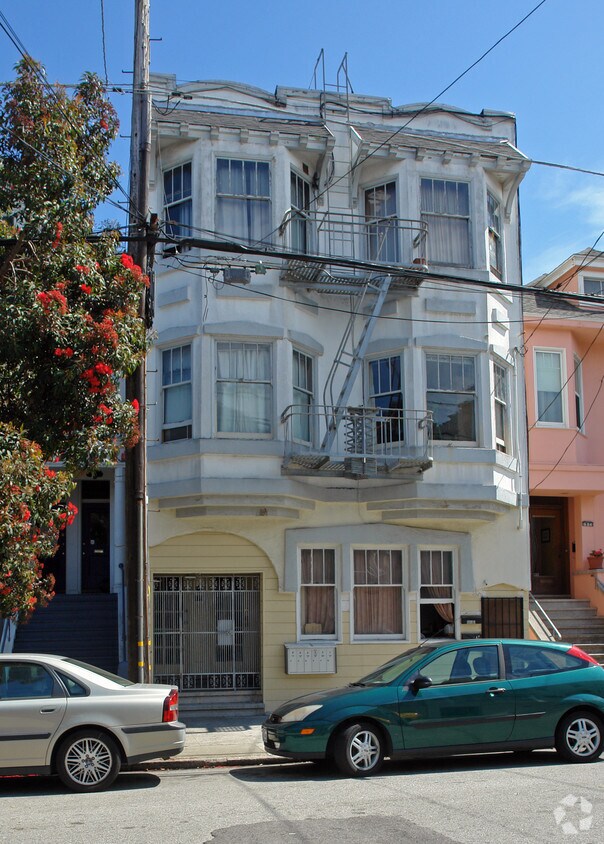 Building Photo - 678-680 9th Ave