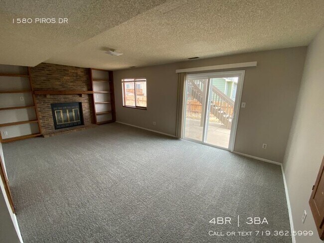 Building Photo - Single Family, Corner Lot, Powers Corridor