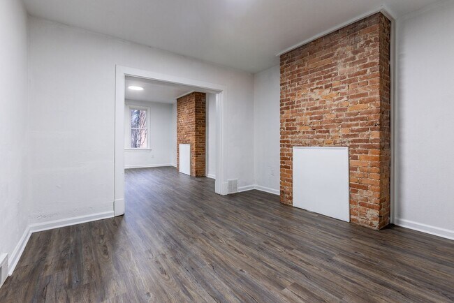 Foto del edificio - AVAILABLE NOW - Open Concept 3 Bedroom Hom...