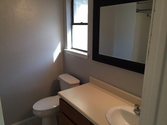 Foto del edificio - 12308 Limerick Avenue, Austin, TX 78758 - ...