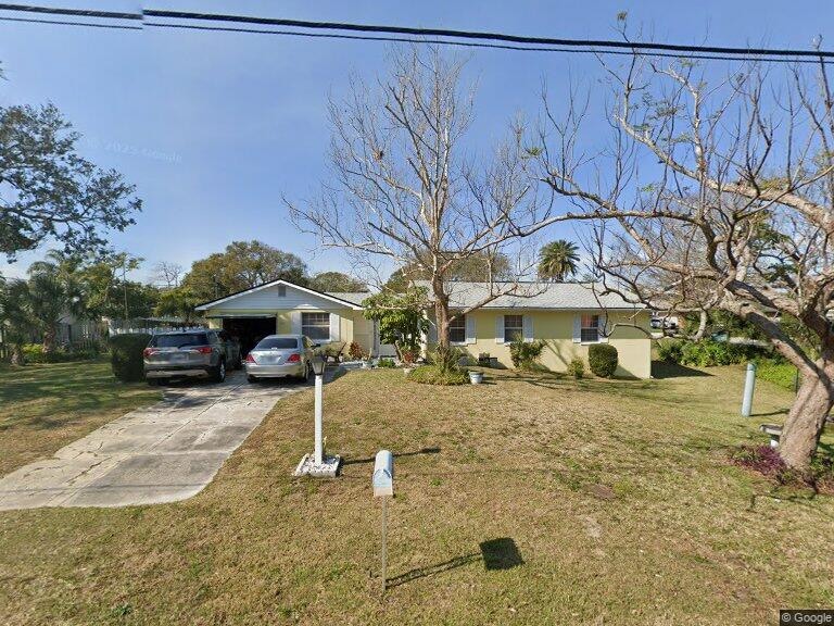 Primary Photo - 25 River Dr