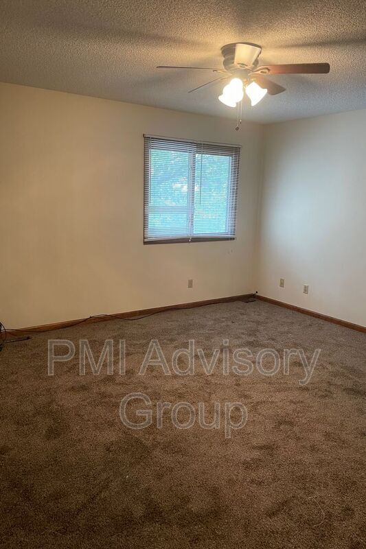 Building Photo - 3707 SW Wood Valley Dr