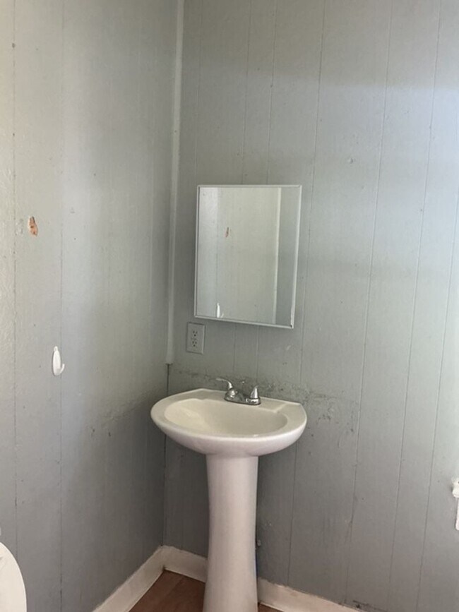 Foto del edificio - 3 Bedroom / 1 Bathroom House in Peoria
