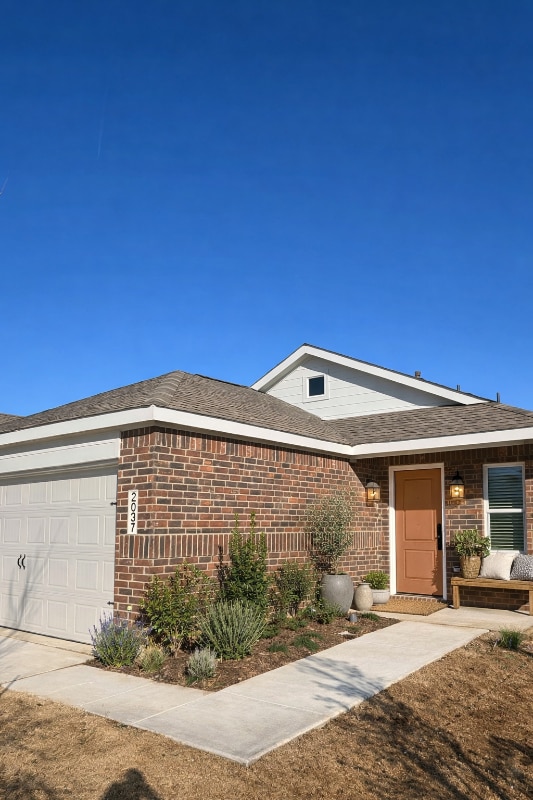 Building Photo - 2037 Belgian Dr