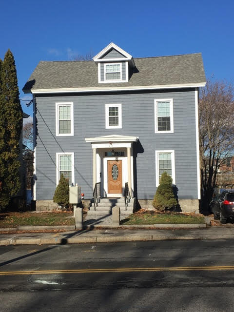Building Photo - 423 Pawtucket St