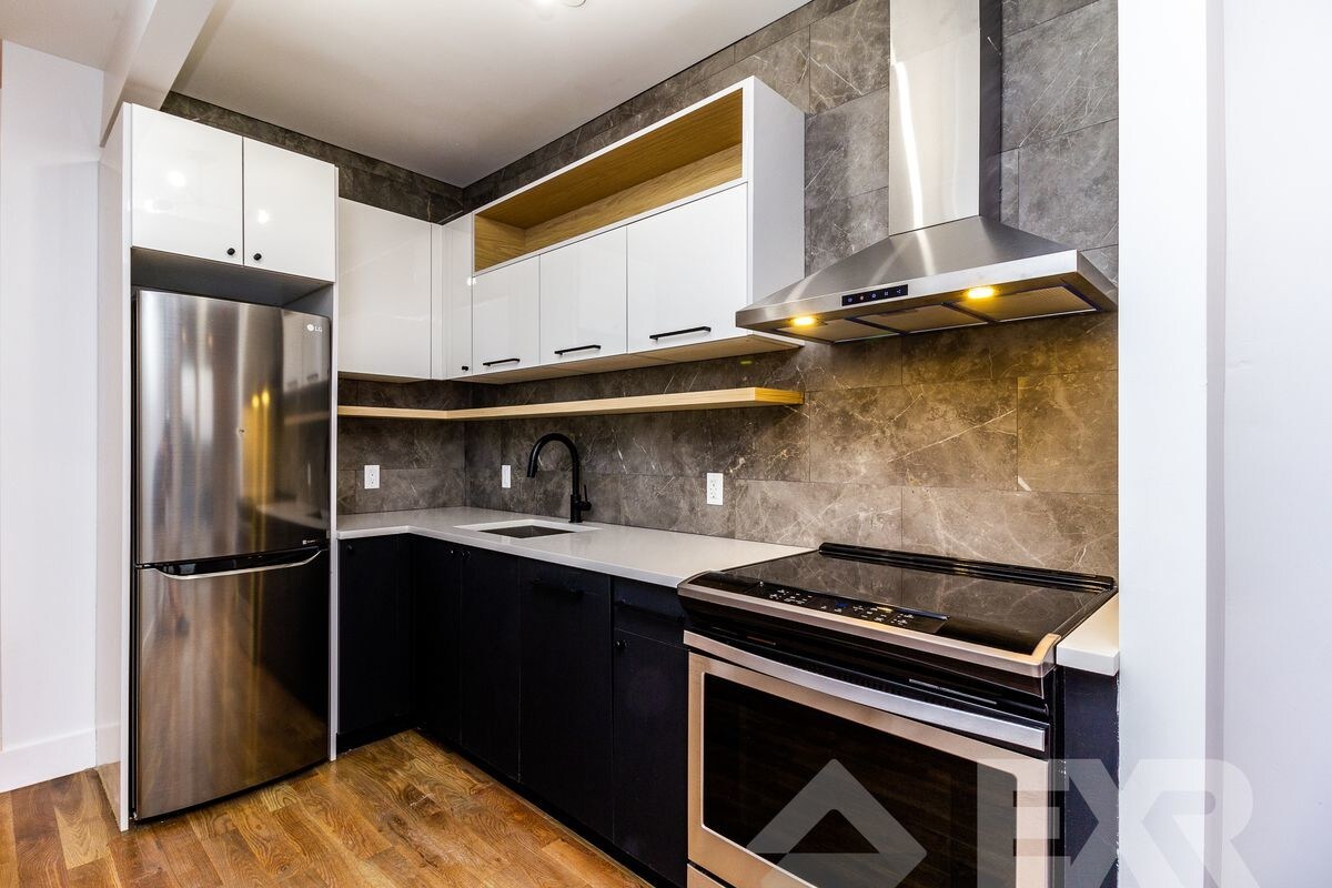 Foto principal - 916 Bergen St