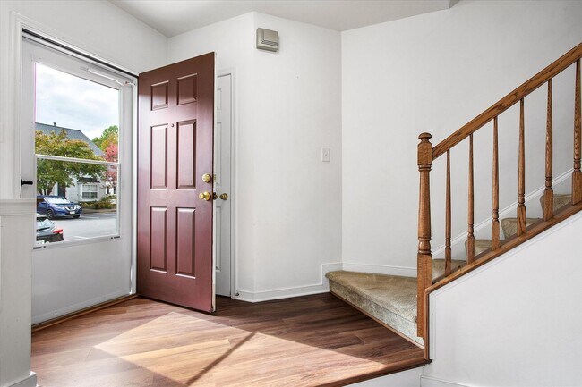 Foto del edificio - RENOVATED HOME IN WEST END OF HENRICO COUNTY