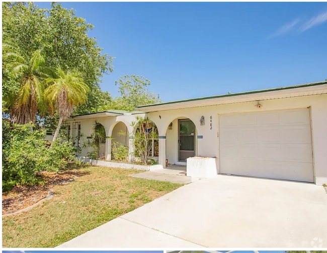 Building Photo - 6482 Fabian Rd