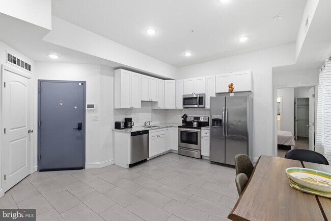 Foto del edificio - 925 N Broad St