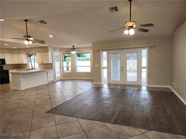 Foto del edificio - 1214 SW 14th Terrace
