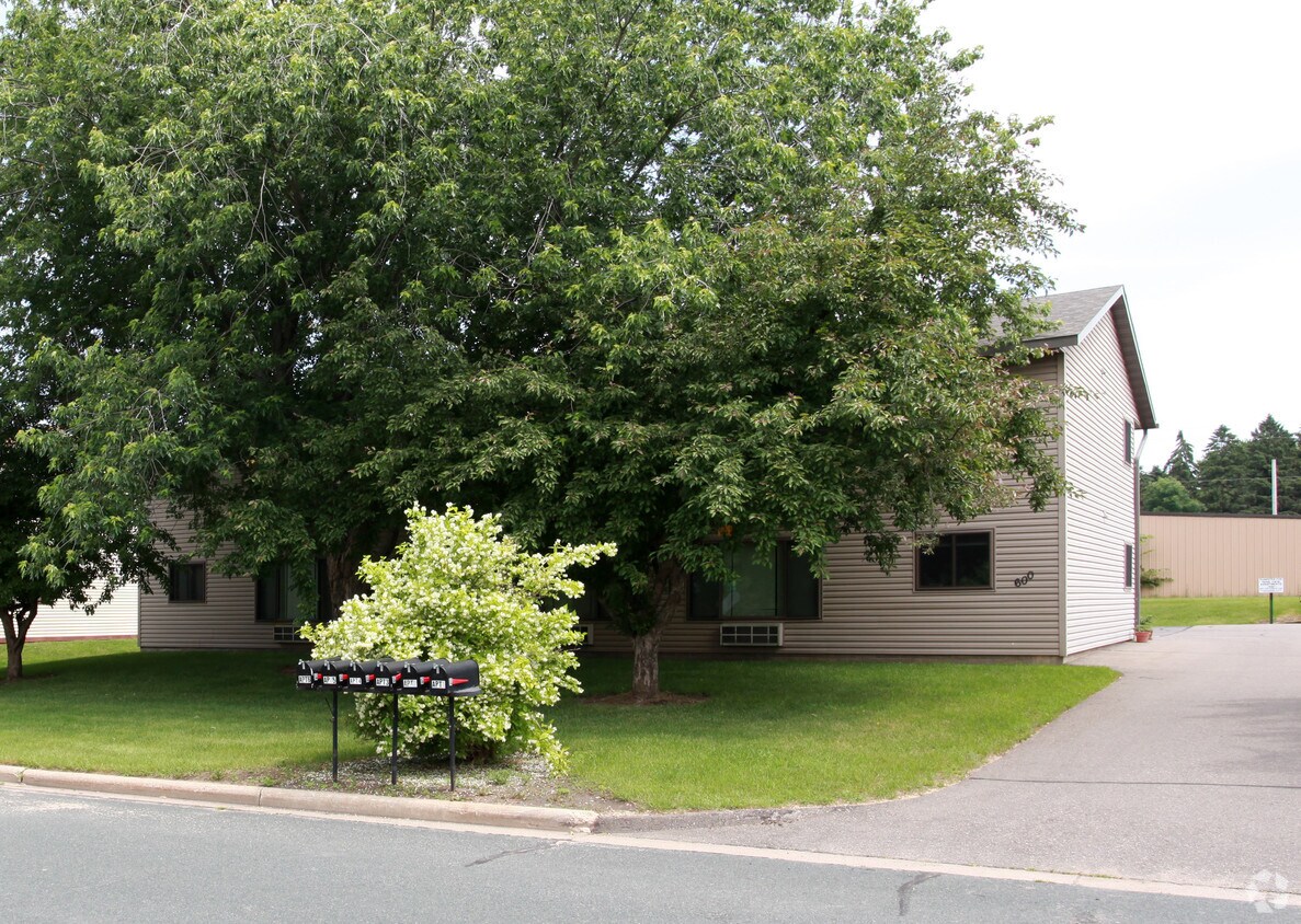 Primary Photo - 600 Klein Dr