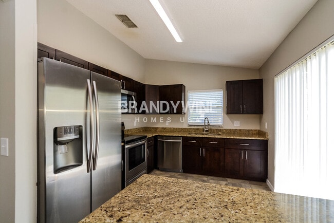 Building Photo - 313 McCoy Village Ct