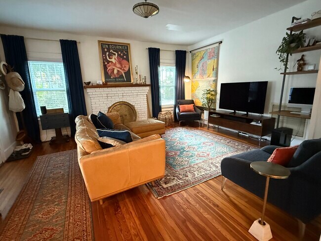 Foto del edificio - 557 7th Ave N