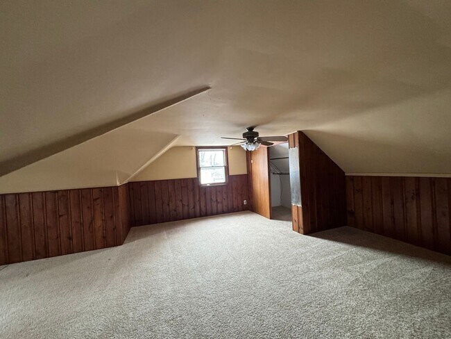 Foto del edificio - Beautiful Three Bedroom Home