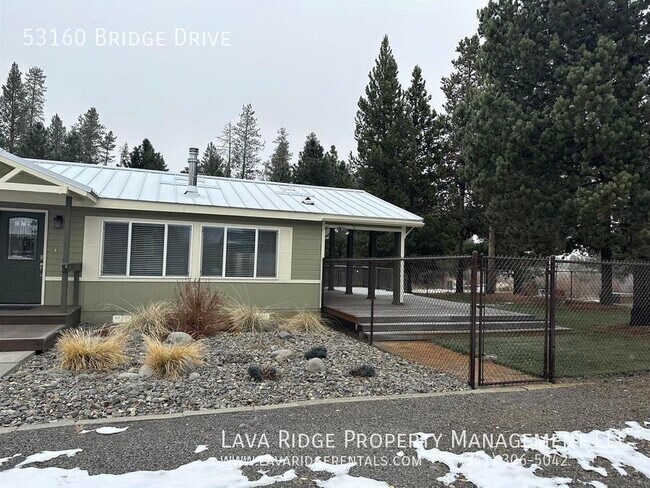 Foto del edificio - 53160 Bridge Dr