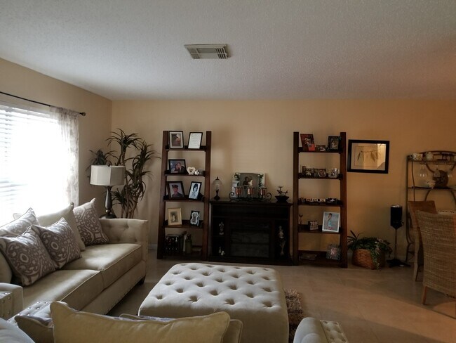 Foto del edificio - 218 SW Inwood Ave