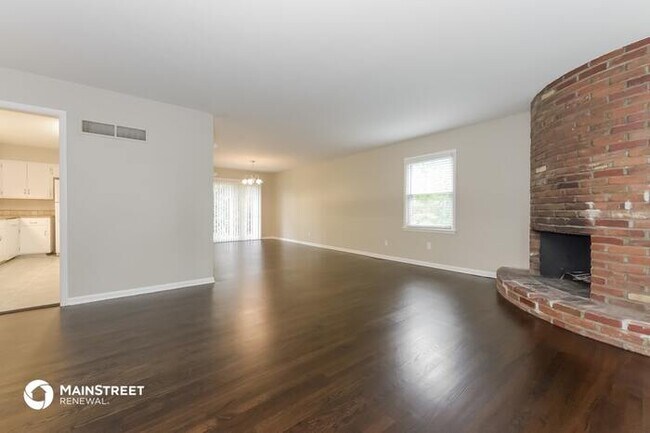 Building Photo - 9238 Mastin St, Overland Park, KS 66212