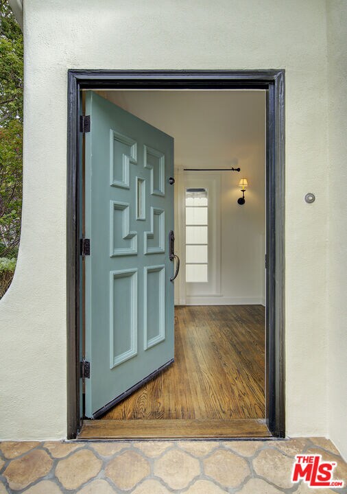 Foto del edificio - 451 Westmount Dr