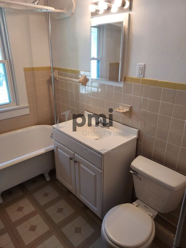Foto del edificio - 853 N College St