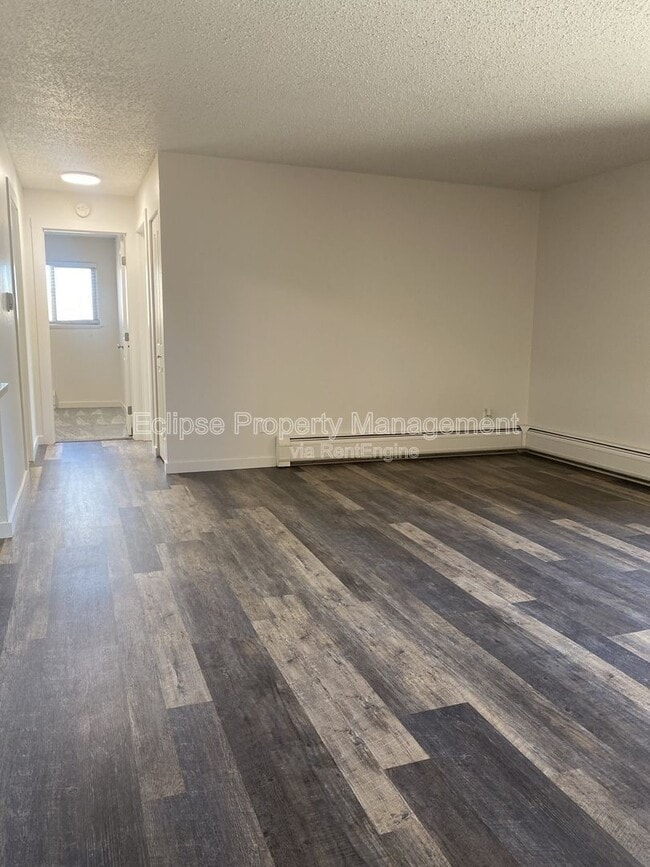 Building Photo - 512 Bell Ct