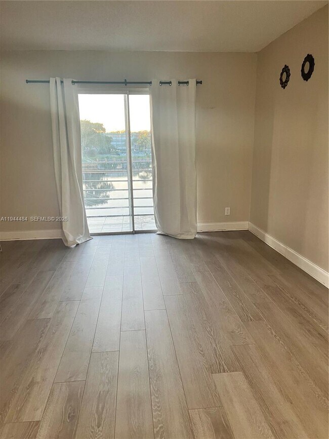 Foto del edificio - 2775 Taft St